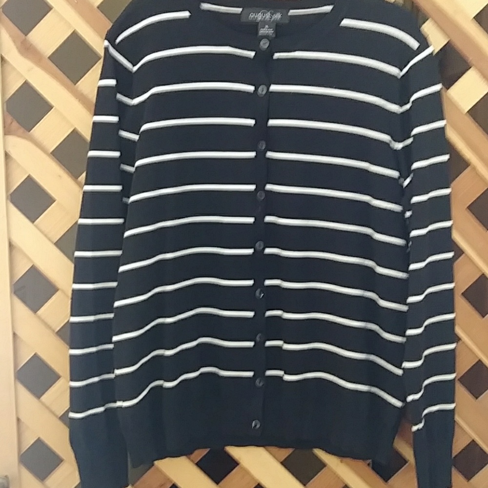 Cardigan sweater